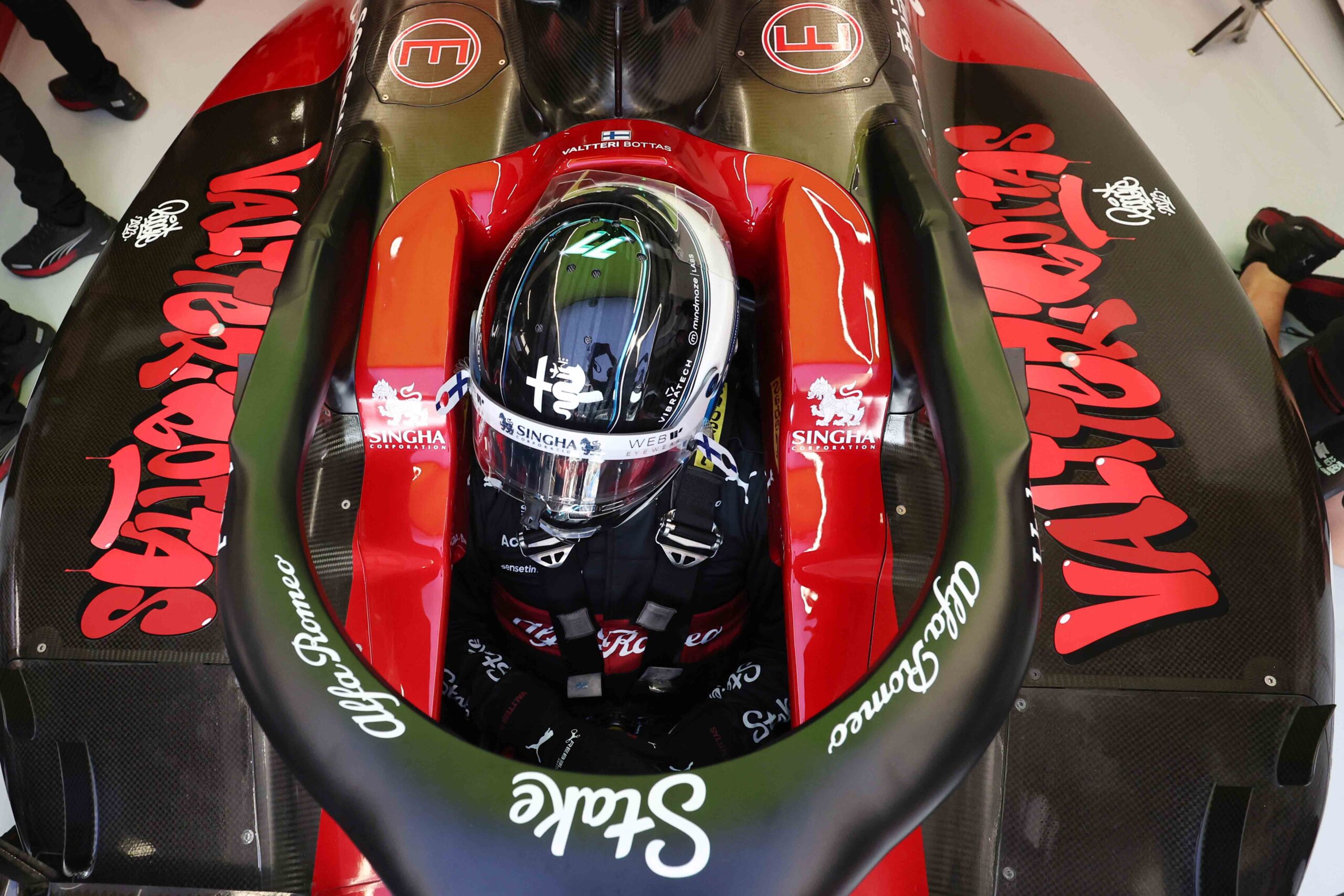 Boogie-AlfaRomeo-Sauber-F1-2